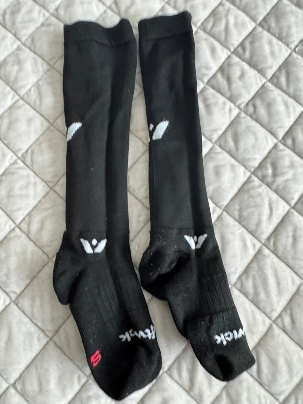 Black Performance/Compression Knee-High Running Socks - Swiftwick